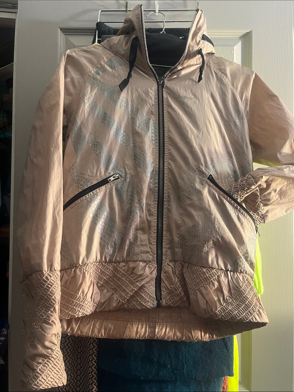 Reebok x Cirque du Soleil Metallic Rose Gold Hooded Windbreaker XS Rare 18” p2p